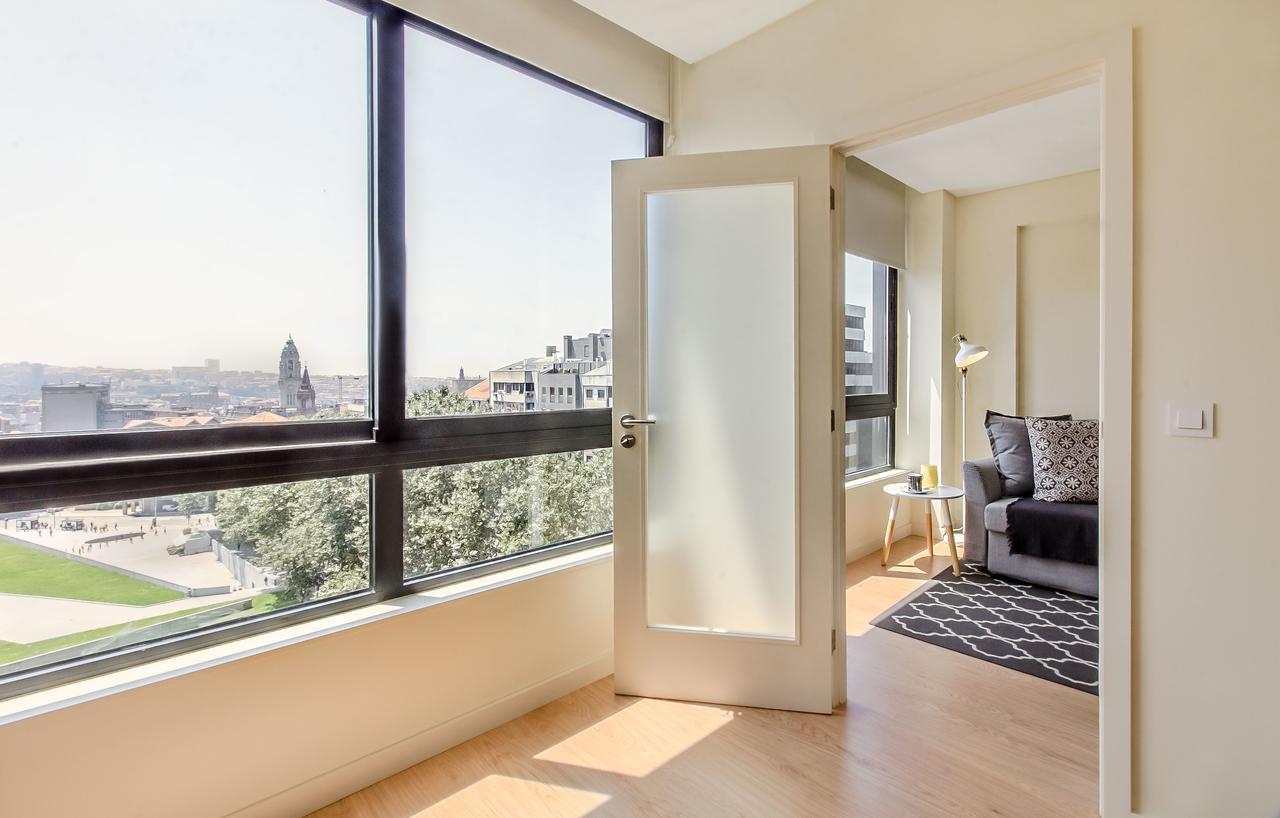 Trindade Flat With A Great View Oporto